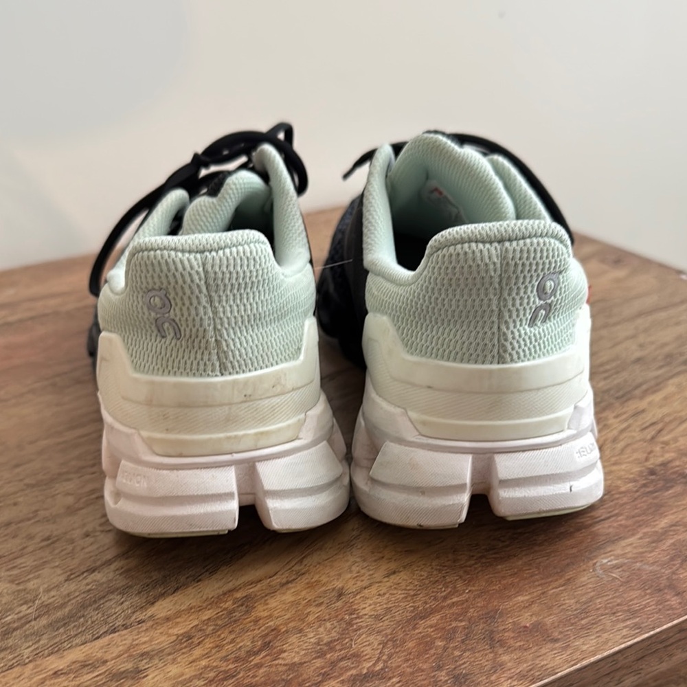 On Running Running Shoes - Black And White - image 2